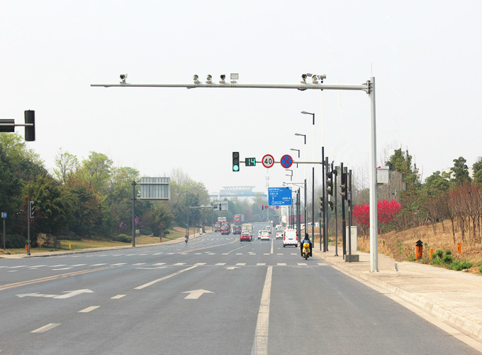成都電子警察杆