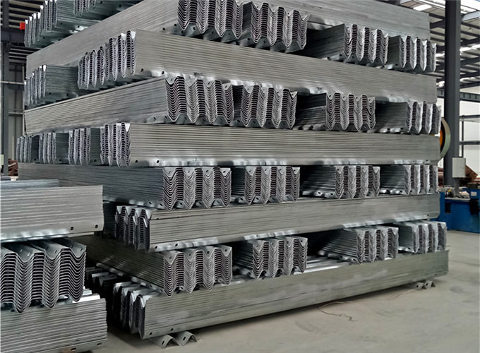 四川成都波形護欄廠家