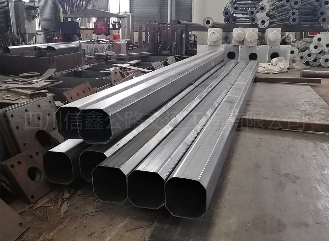 綜合杆主杆（四方八棱杆）